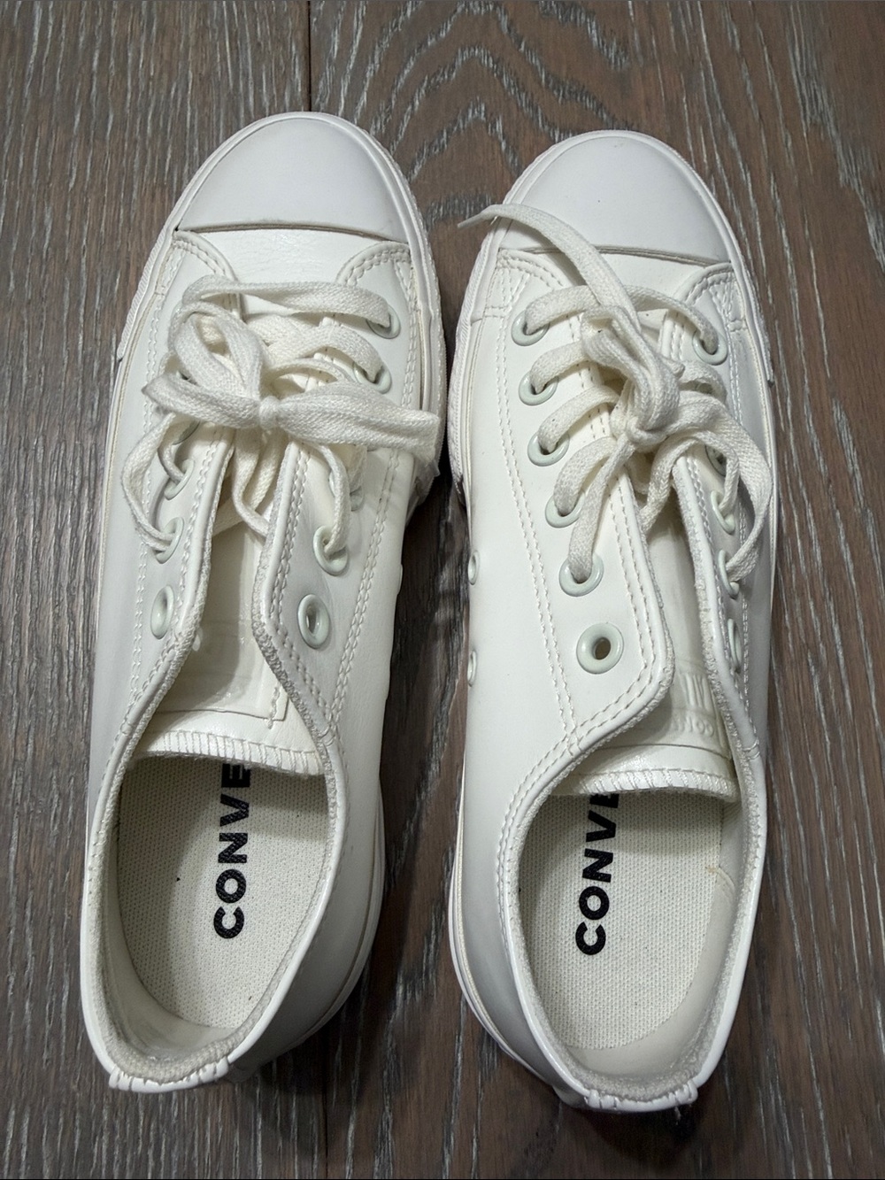 Converse Women's Low-Top leather Sneakers White women’s 7.5 - Picture 3 of 10